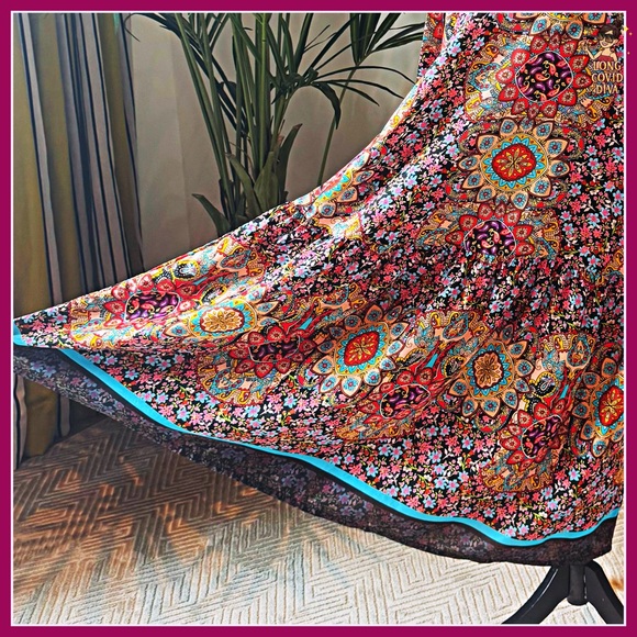 🌺JOHNNY WAS🌺/EUC/100% SILK,
“MANDALA SHEA,” MAXI DRESS/SMALL🌺 - Picture 4 of 17